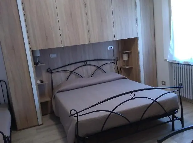 La Casina 3* Сантарканджело-ди-Романья